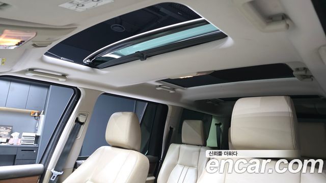 Land Rover Discovery 4 3.0 SDV6 SE 2015 — фото 18