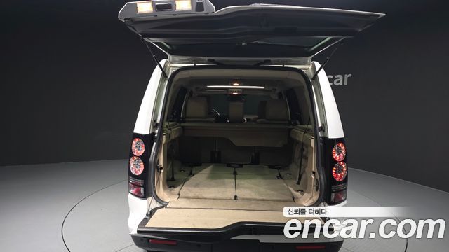 Land Rover Discovery 4 3.0 SDV6 SE 2015 — фото 20
