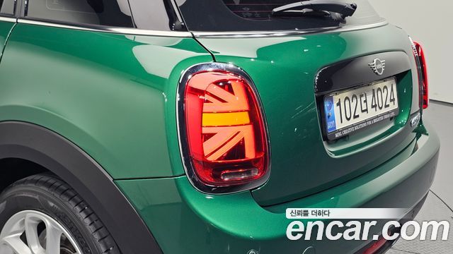 MINI Cooper 5Door HIGH 3rd 2021 — фото 23