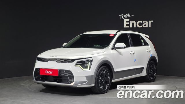 Kia Niro EV Air 2023 — фото 1
