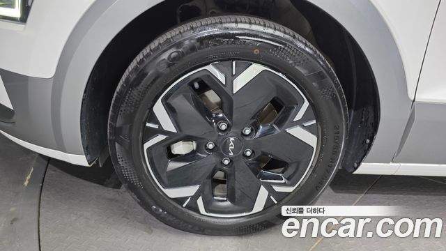 Kia Niro EV Air 2023 — фото 5