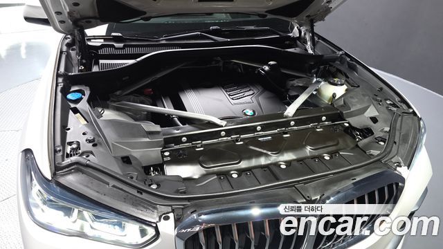 BMW X5 (G05) xDrive 40i xLine 2022 — фото 6