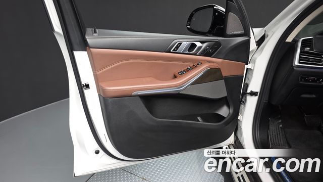BMW X5 (G05) xDrive 40i xLine 2022 — фото 24