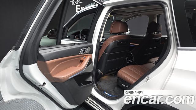 BMW X5 (G05) xDrive 40i xLine 2022 — фото 26