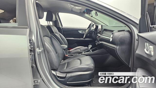 Kia K3 (II) 1.6 Prestige 2022 — фото 11