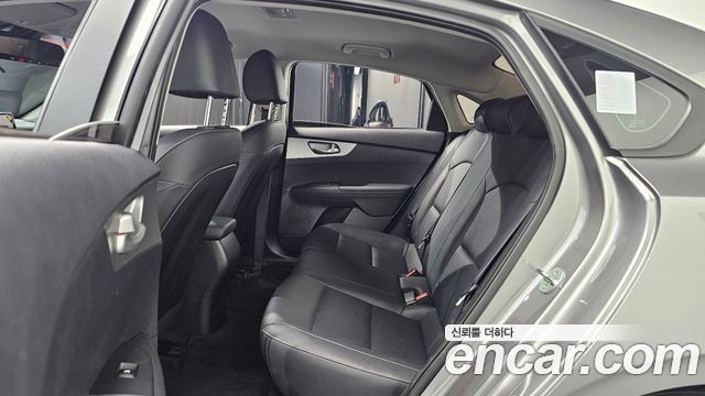 Kia K3 (II) 1.6 Prestige 2022 — фото 12