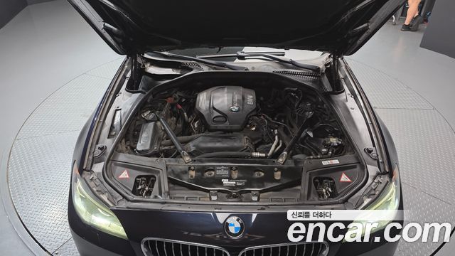 BMW 5 Series (F10) 520d xDrive M Aero Dynamic 2016 — фото 6