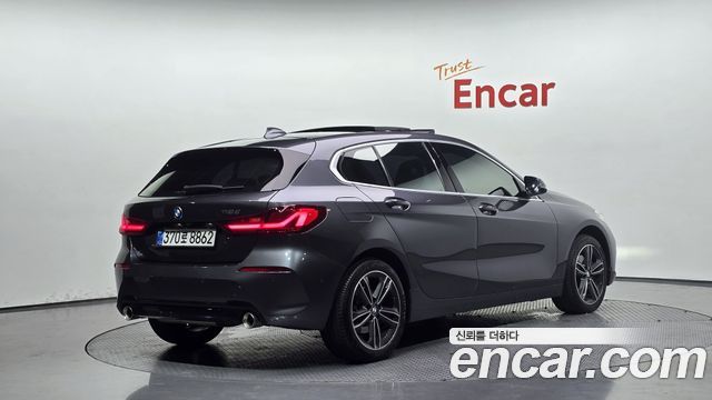 BMW 1 Series (F40) 118d Sport 2020 — фото 2