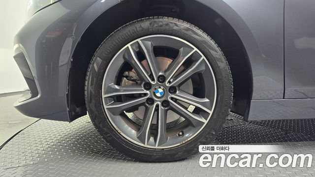 BMW 1 Series (F40) 118d Sport 2020 — фото 5