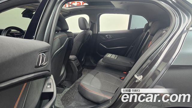 BMW 1 Series (F40) 118d Sport 2020 — фото 12