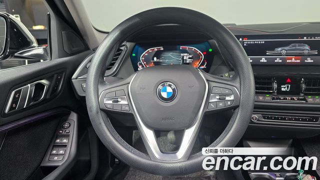 BMW 1 Series (F40) 118d Sport 2020 — фото 13