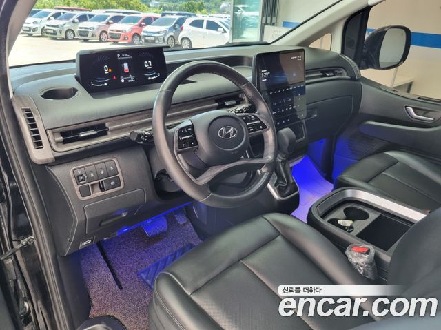 Hyundai Staria Cargo 5-Seater Modern 2023 — фото 10