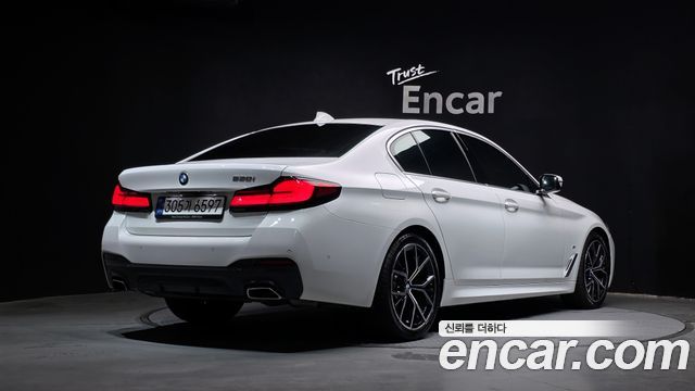 BMW 5 Series (G30) 530i M Sport Package 2023 — фото 2