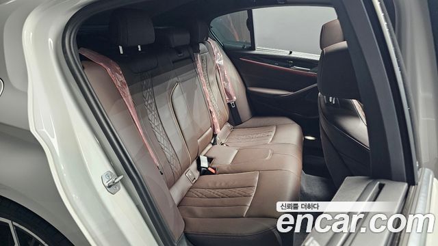 BMW 5 Series (G30) 530i M Sport Package 2023 — фото 15