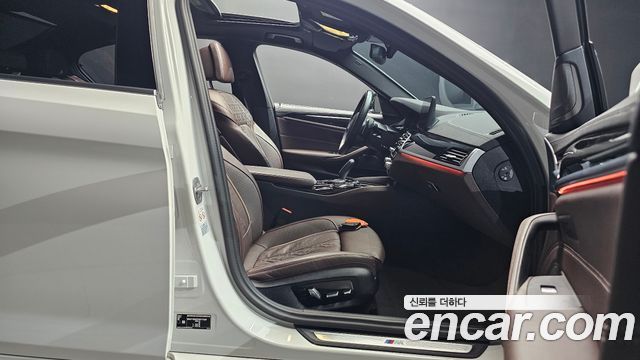 BMW 5 Series (G30) 530i M Sport Package 2023 — фото 32