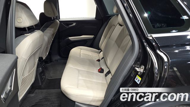 Audi Q4 e-tron (F4) 40 Premium 2022 — фото 15