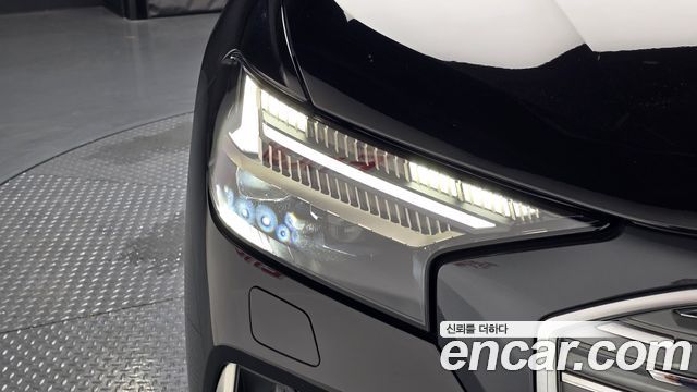 Audi Q4 e-tron (F4) 40 Premium 2022 — фото 28