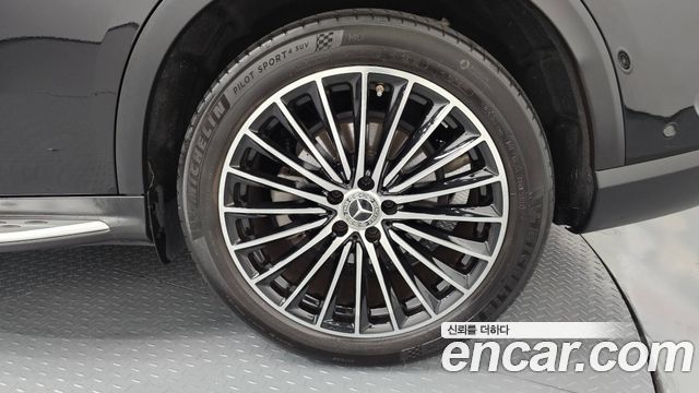 Mercedes-Benz GLC-Class (X254) GLC300 4MATIC AMG Line 2023 — фото 21