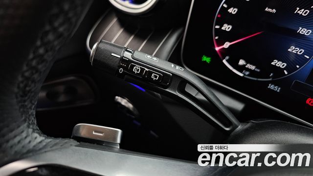 Mercedes-Benz GLC-Class (X254) GLC300 4MATIC AMG Line 2023 — фото 28
