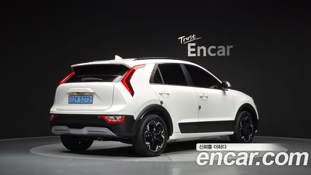 Kia Niro EV Air 2023 — фото 2