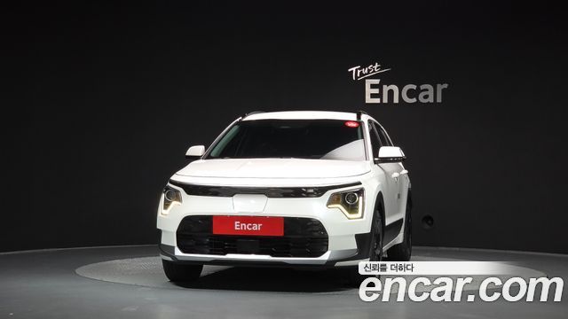 Kia Niro EV Air 2023 — фото 3