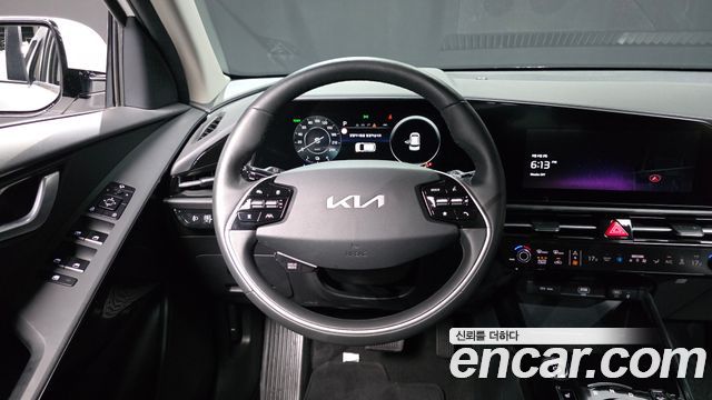 Kia Niro EV Air 2023 — фото 13
