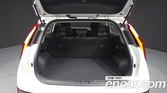 Kia Niro EV Air 2023 — фото 20
