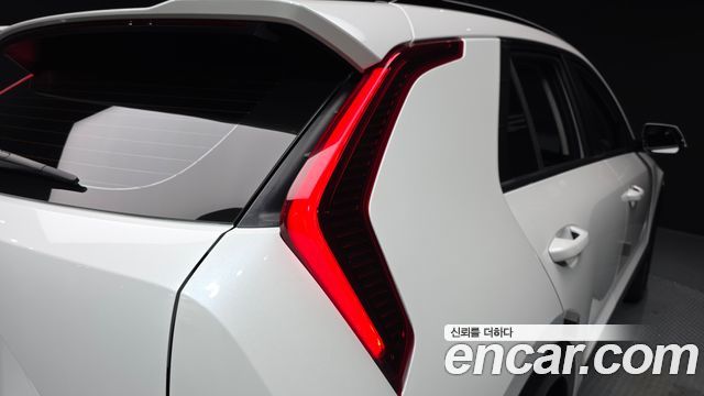 Kia Niro EV Air 2023 — фото 23