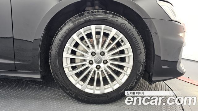 Audi A6 (C8) 40 TDI Premium 2020 — фото 21
