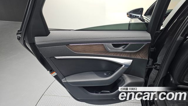 Audi A6 (C8) 40 TDI Premium 2020 — фото 25
