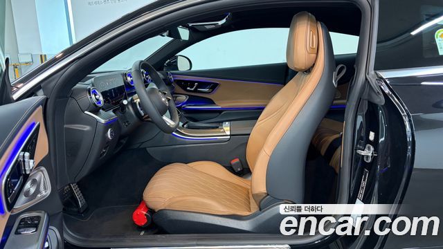 Mercedes-Benz CLE-Class (C236) CLE450 4MATIC Coupe 2025 — фото 15