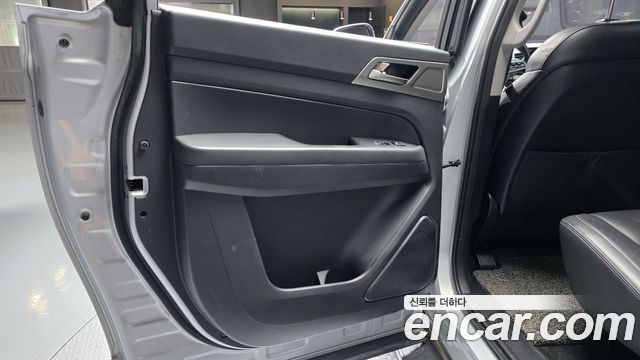 KG Mobility (SsangYong) Rexton Sports Diesel 2.2 4WD Noblesse 2018 — фото 25