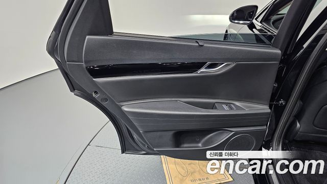 Genesis G80 (RG3) Gasoline 2.5 Turbo AWD 2023 — фото 25