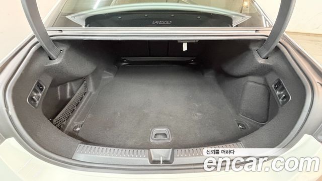Mercedes-Benz E-Class (W214) E220d 4MATIC Exclusive 2024 — фото 23