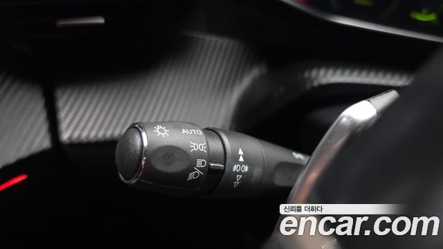 Peugeot 2008 (II) 1.5 BlueHDi GT Line 2021 — фото 27