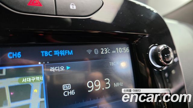 Renault Korea Clio Intens 2018 — фото 17