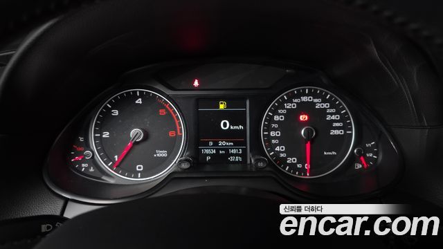Audi Q5 35 TDI Quattro 8R 2015 — фото 8