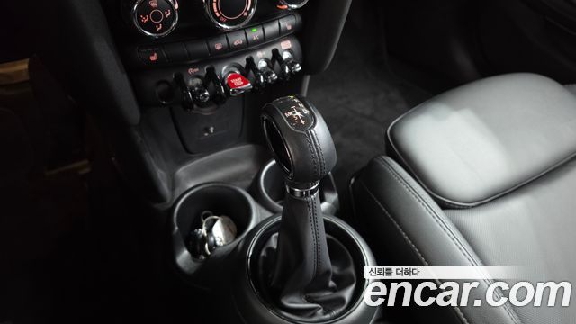 MINI Cooper Standard Third Generation 2019 — фото 9