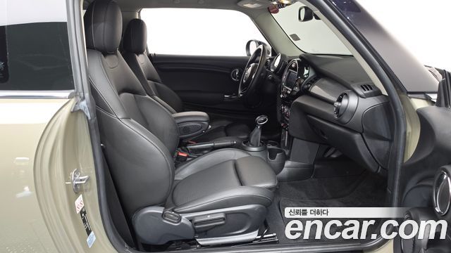 MINI Cooper Standard Third Generation 2019 — фото 11