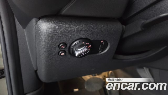 MINI Cooper Standard Third Generation 2019 — фото 14