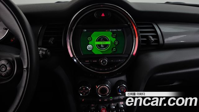 MINI Cooper Standard Third Generation 2019 — фото 16