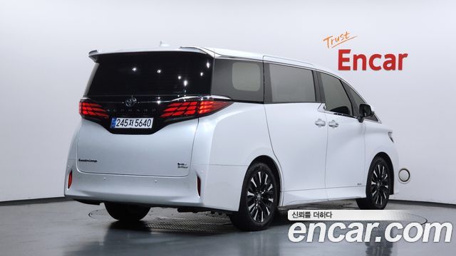 Toyota Alphard (IV) 2.5 HEV Executive AWD 2024 — фото 2