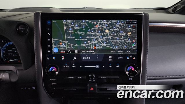 Toyota Alphard (IV) 2.5 HEV Executive AWD 2024 — фото 12