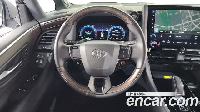 Toyota Alphard (IV) 2.5 HEV Executive AWD 2024 — фото 13