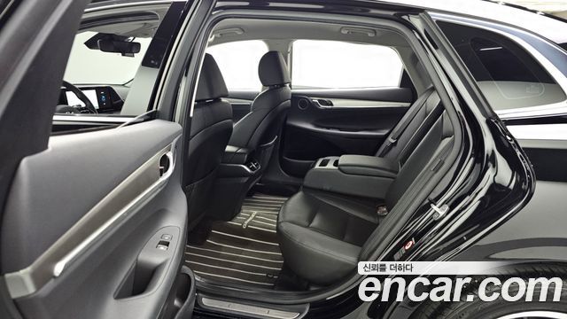 Hyundai Grandeur (IG) 2.5 Premium 2023 — фото 11