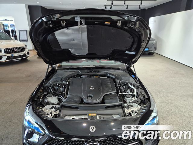 Mercedes-Benz CLE-Class (C236) CLE450 4MATIC Cabriolet 2025 — фото 6