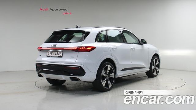 Audi Q5 (80A) 45 TFSI Quattro S line 2025 — фото 2