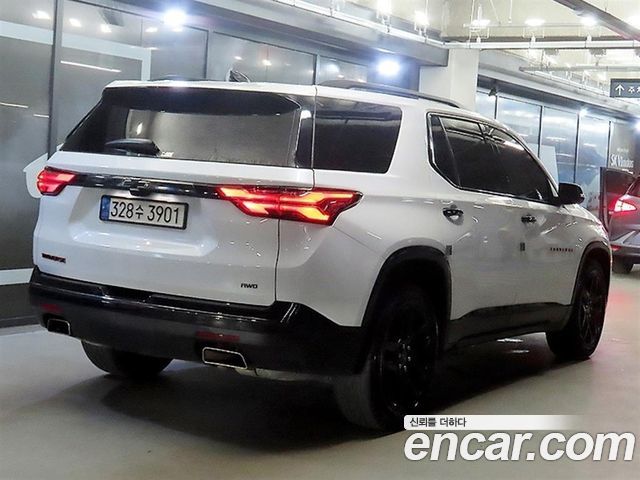 Chevrolet Traverse 3.6 AWD Redline 2023 — фото 4