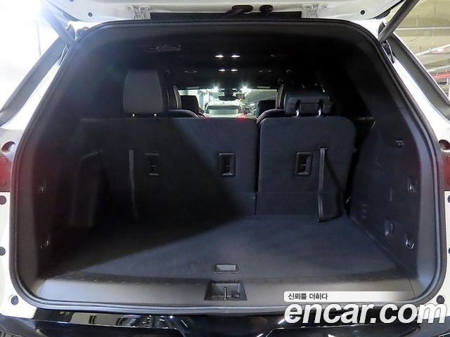 Chevrolet Traverse 3.6 AWD Redline 2023 — фото 21