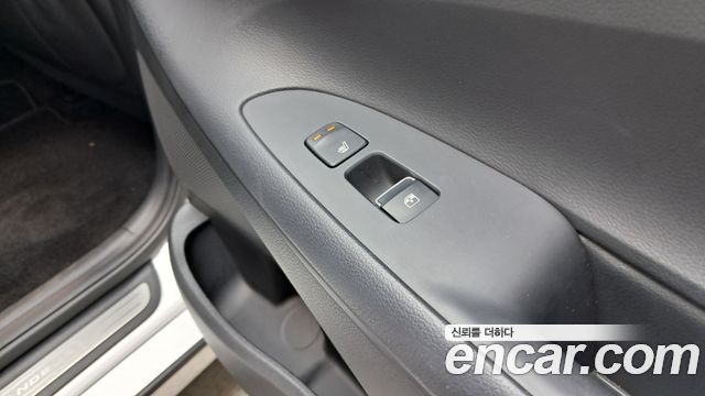 Hyundai Grandeur (IG) 2.5 Le Blanc 2023 — фото 33